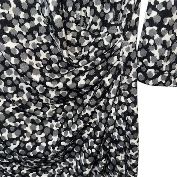 Talbots Knit Dress 3/4 Sleeve Faux‎ Wrap Black Gray White Print Dress Size LP - Picture 5 of 10